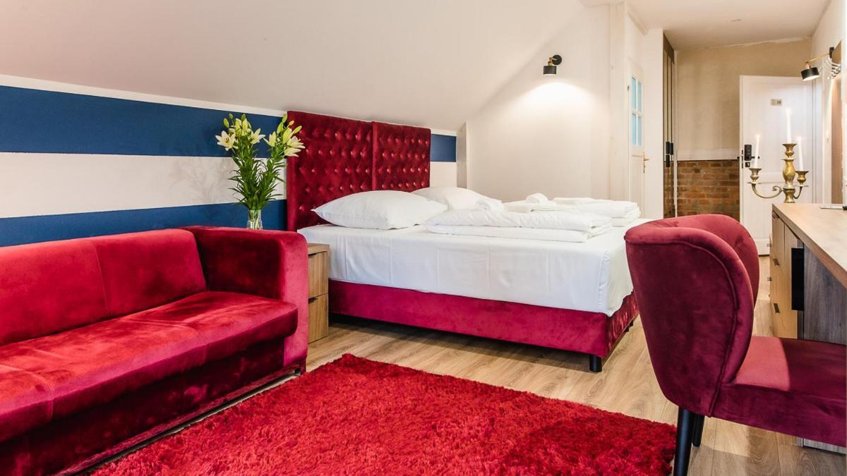 Apartamenty Kapitanskie Oława Buitenkant foto